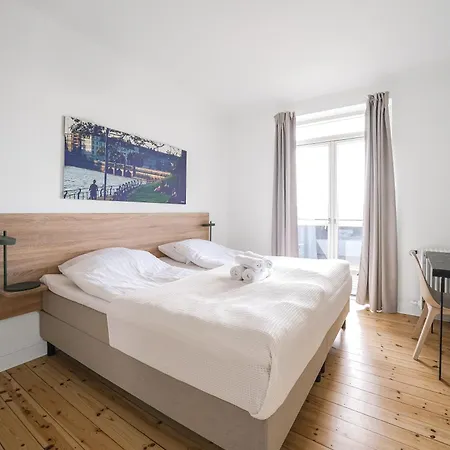 Fantastic 2-br W Balcony In Charlottenlund - 294